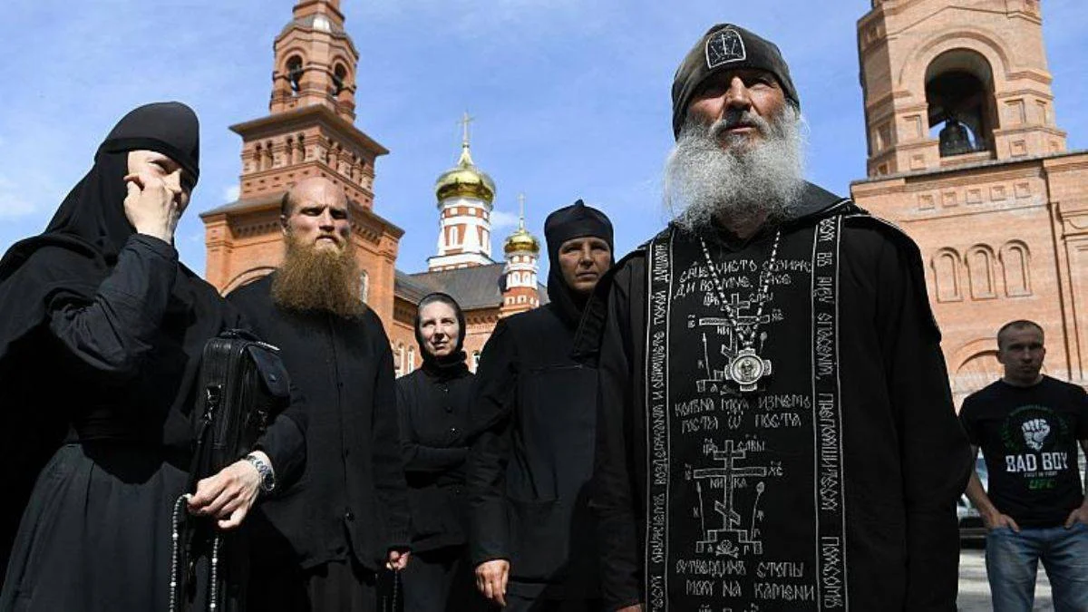 'Salgın yok, Putin hain' diyen Rus rahibe hapis cezası