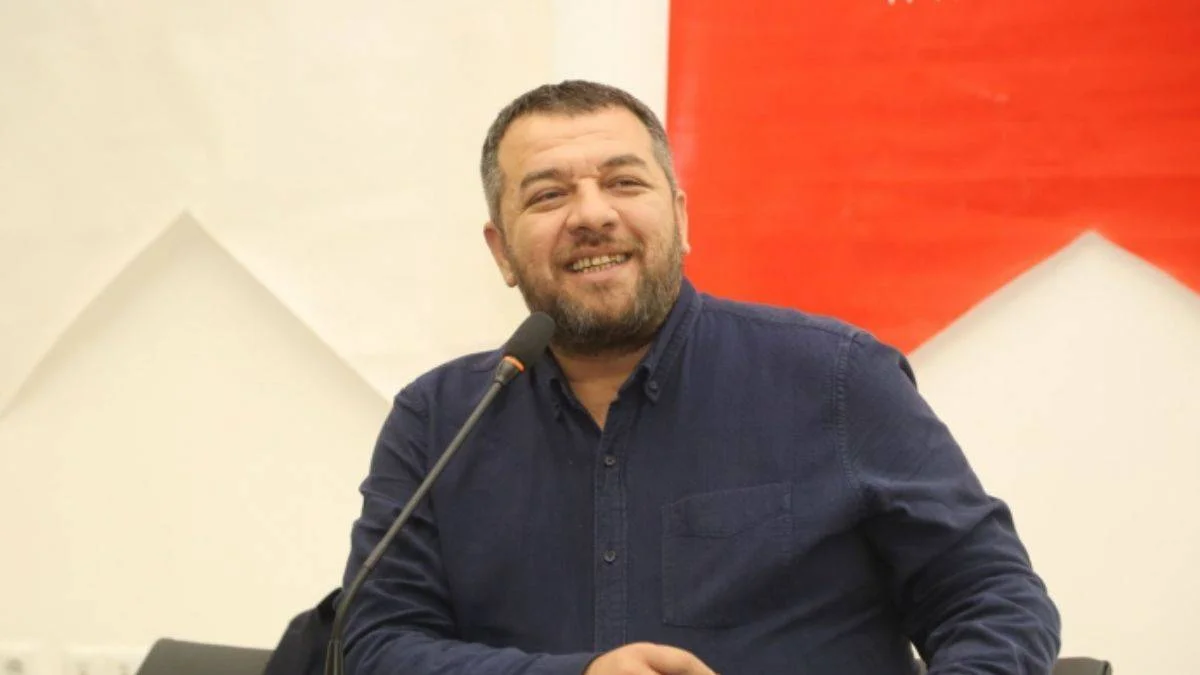 "Şimdi de icmâ'yı mı inkâr ettin lan İsmail!"