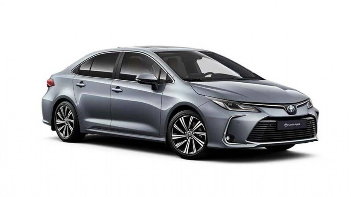 Toyota'nın beklenen aracı satışa çıktı! İşte yeni fiyatı ve özellikleri...