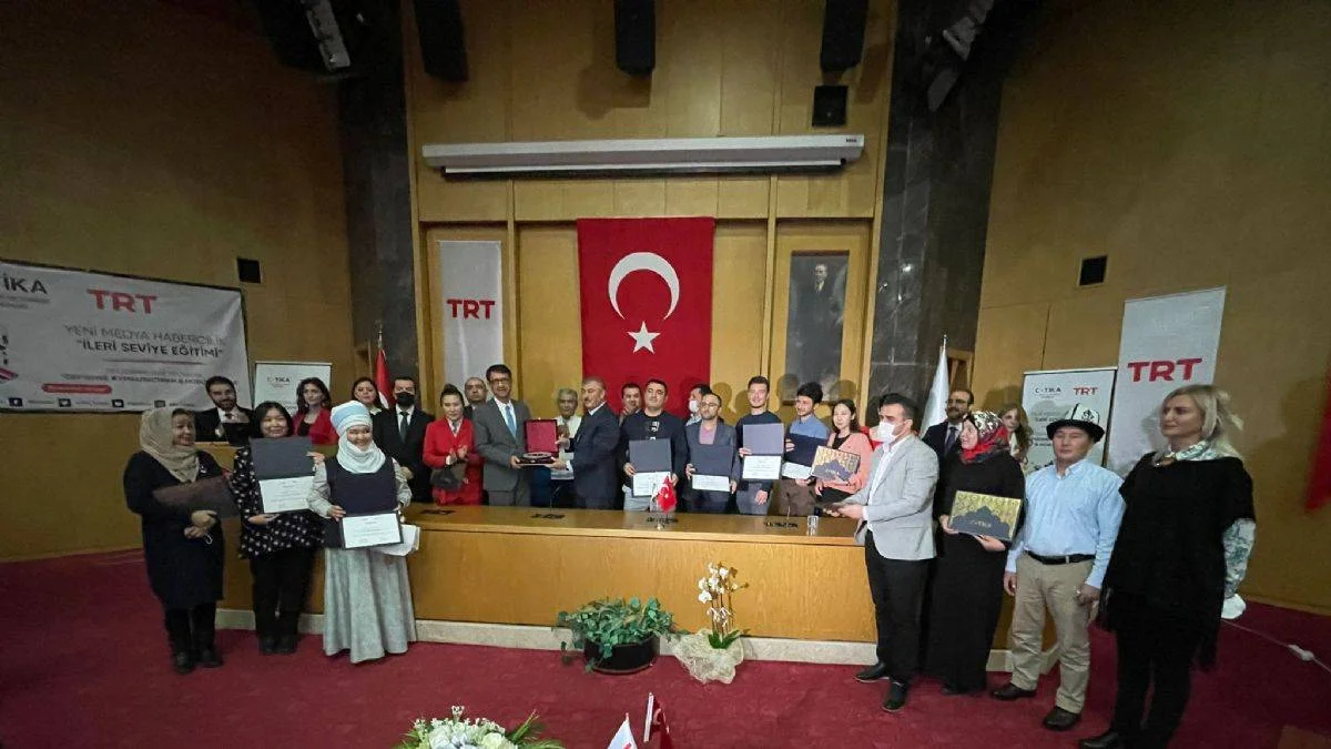 TRT ve TİKA İş Birliğinde Düzenlenen Yeni Medya İleri Seviye Habercilik Eğitim Programı Tamamlandı