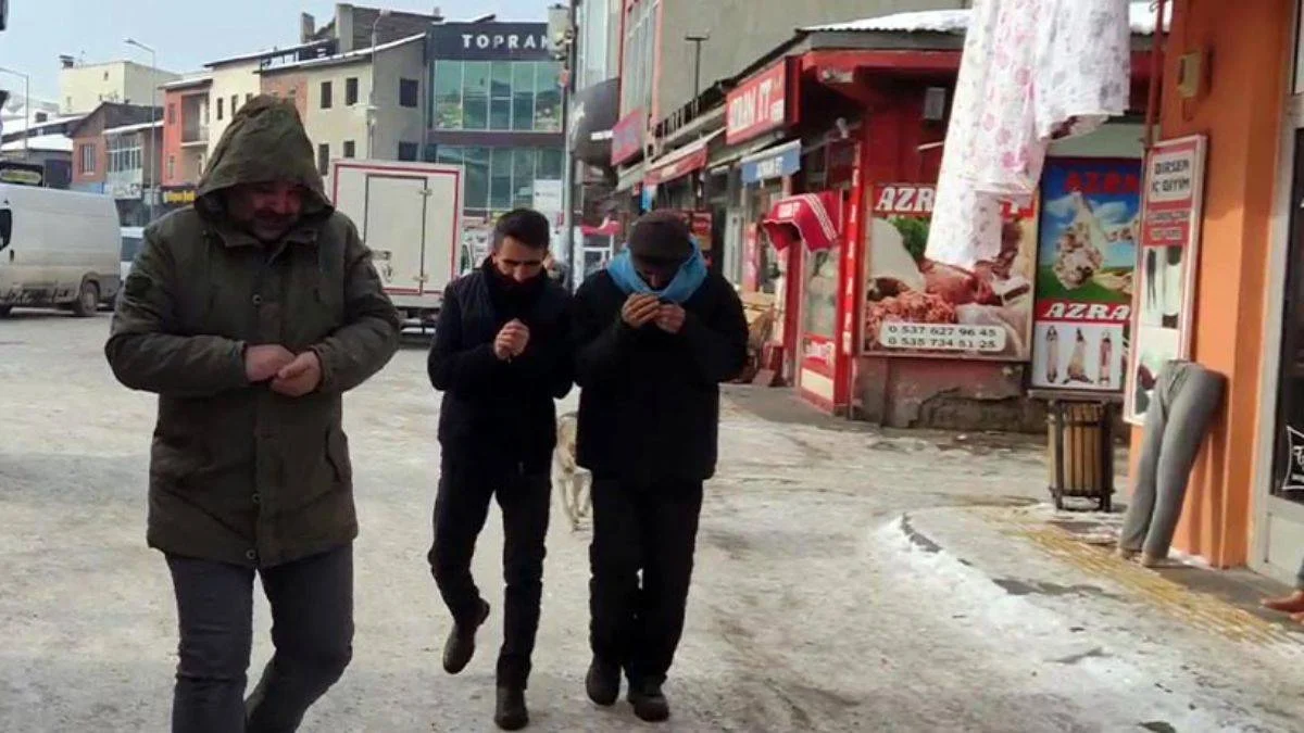 Türkiye'nin Sibirya'sı Göle buz kesti: -30