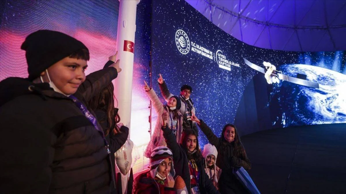 TUSAŞ'tan uydu ihracatı açıklaması
