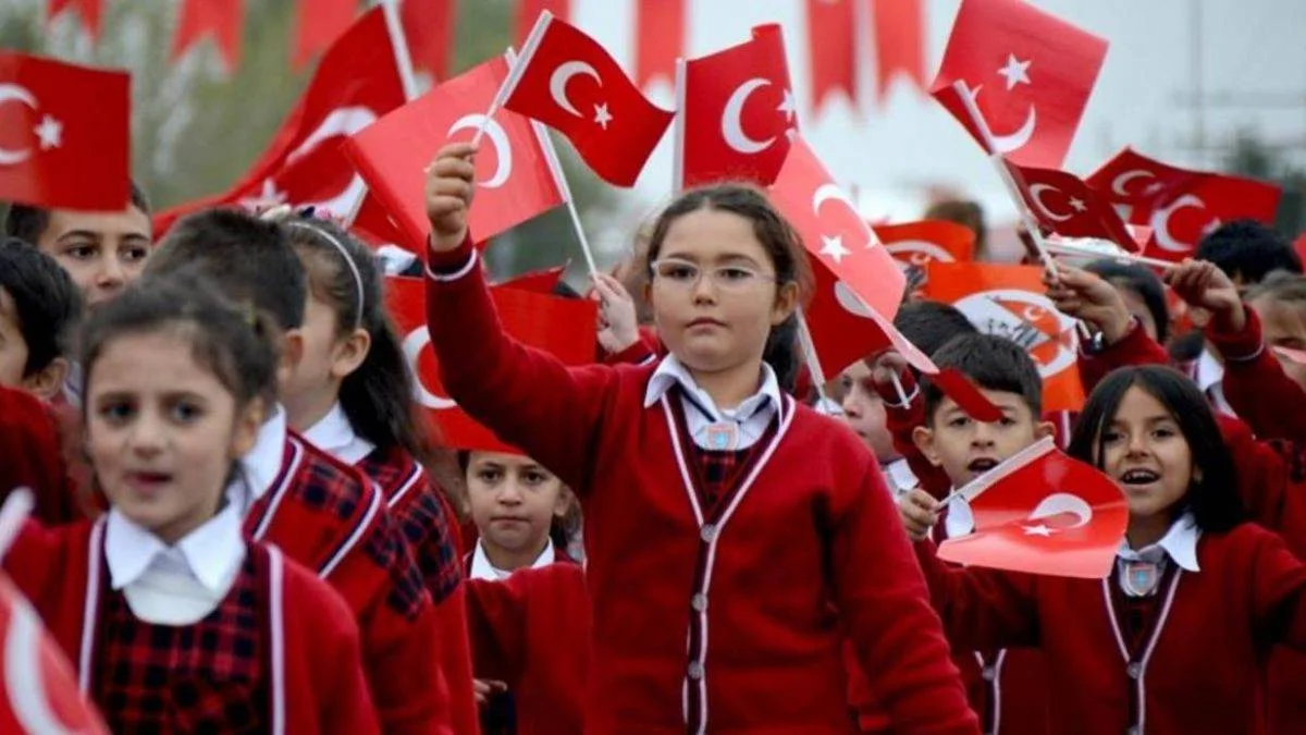 29 Ekim'de okul var mı? 28 Ekim yarım gün mü? 29 Ekim resmi tatil mi?