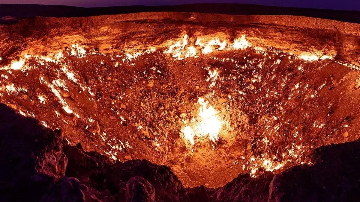 51 yıldır yanan ''Cehennem Kapısı'' söndürülecek