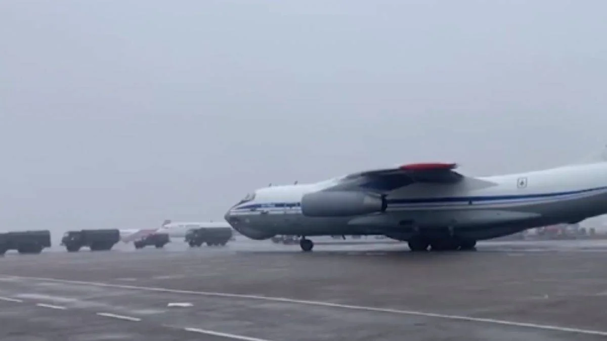 9 Rus askeri nakliye uçağı Kazakistan'da!