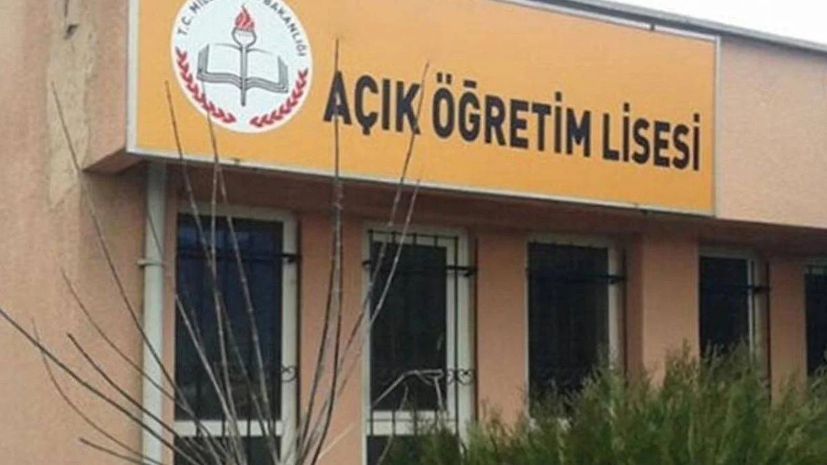 Açık Lise ve Açık Ortaokul sınavları online mı olacak? Açık Lise (AÖL) sınavları e-Sınav merkezinde mi yapılacak?