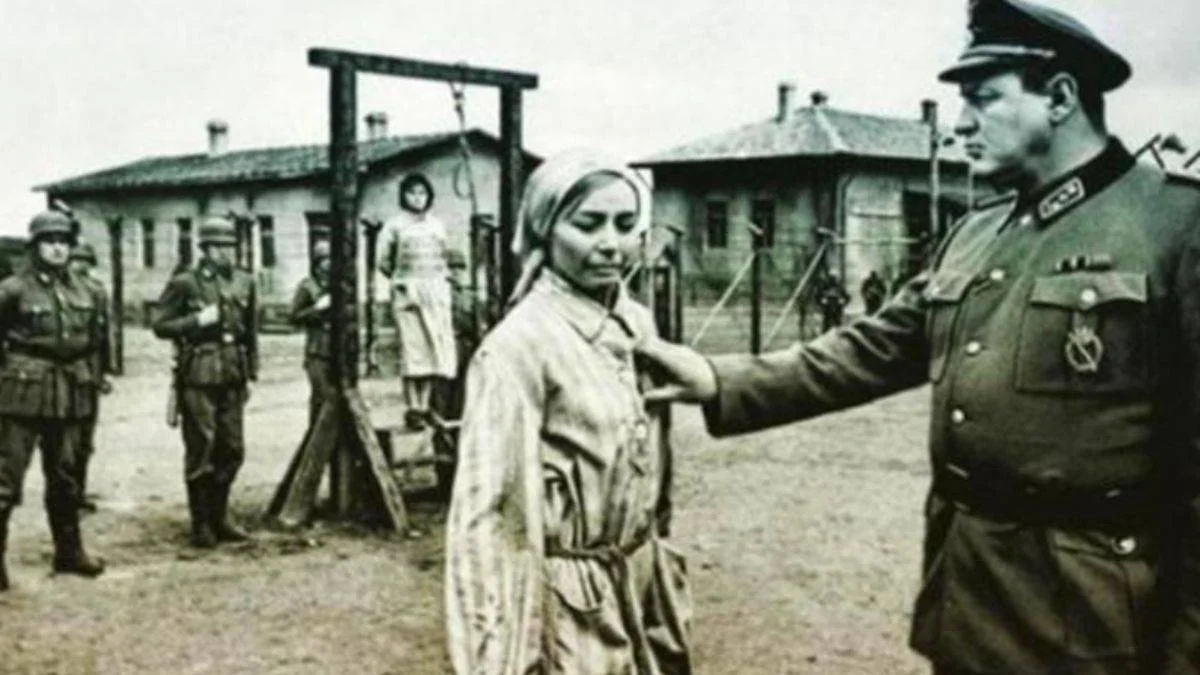 Almanya'da bir lise müdürü.... 'Eğitimden kuşku duyuyorum'