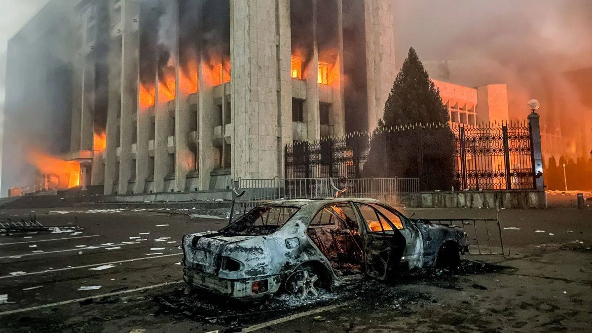 ANALİZ: Kazakistan'daki Amerikan ve Rus senaryoları