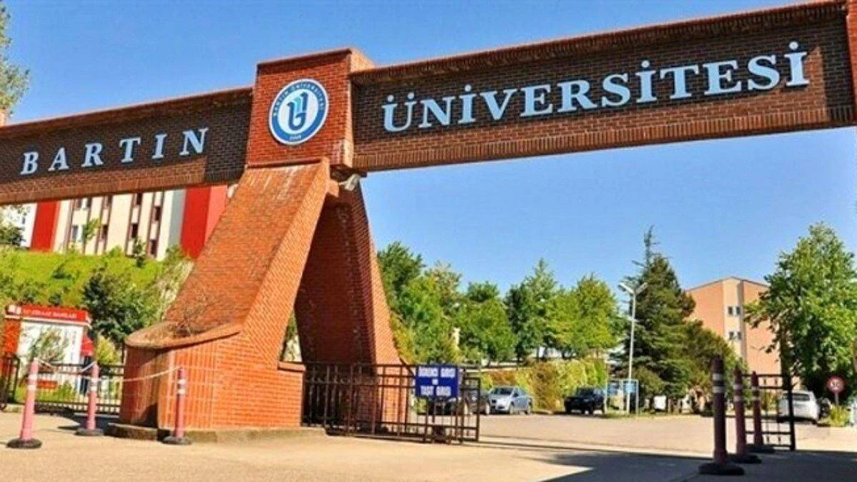 Bartın Üniversitesi'nden büyük çıkış... 30 üniversiteyi geride bıraktı