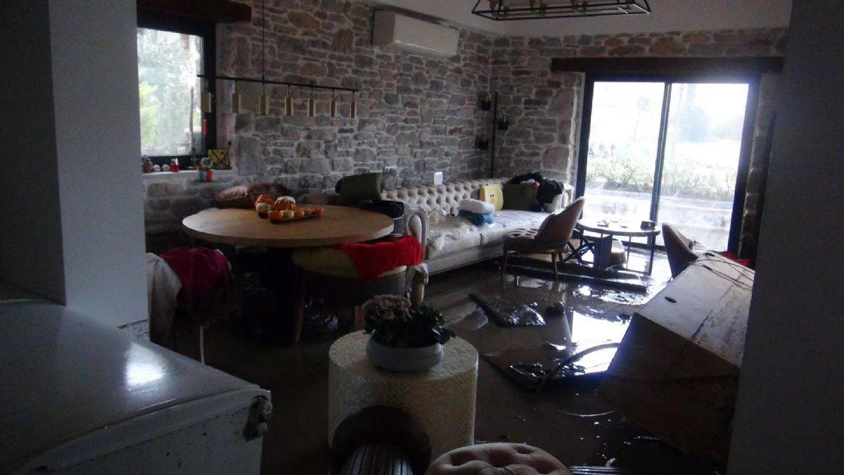 Bodrum'da çok sayıda ev ve iş yerini su bastı