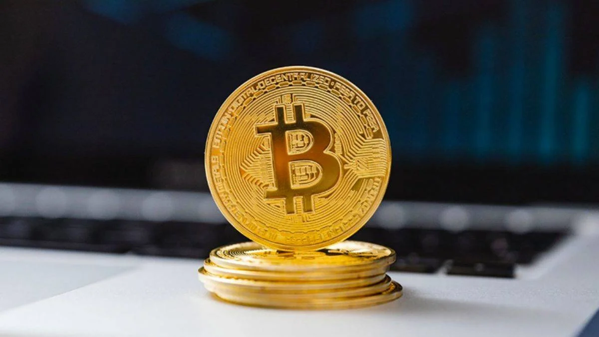 Dolardaki düşüş Bitcoin'e yaradı: 43 bin doları aştı