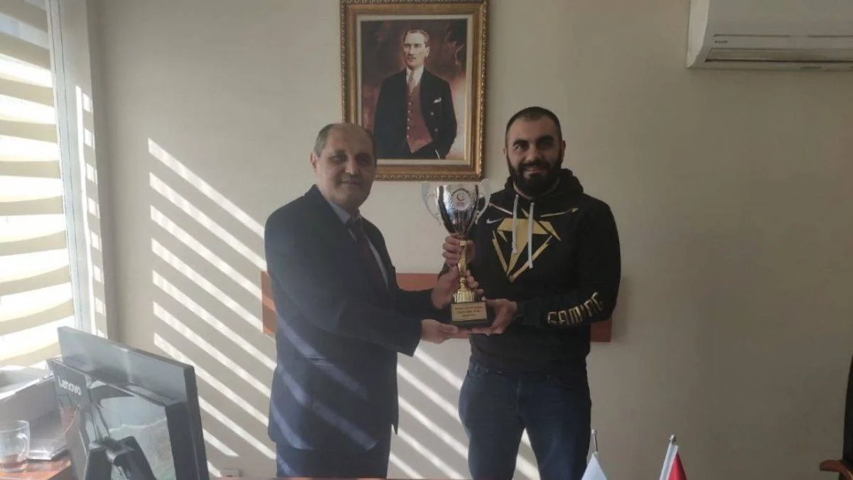 E-Spor Takımı Thunderbolts Gaming Kurucusu "Oyun Sektörü Pandemiden En Az Etkilenen Sektör Oldu!"