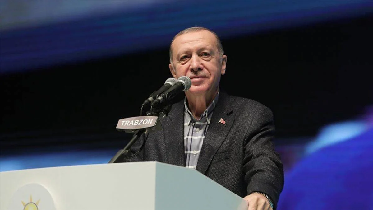 Erdoğan: İktidara giden yolu yabancı devletlerin kapısında aramak çok tehlikeli