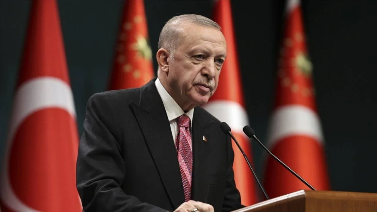 Erdoğan, İran Cumhurbaşkanı Reisi ile telefonda görüştü