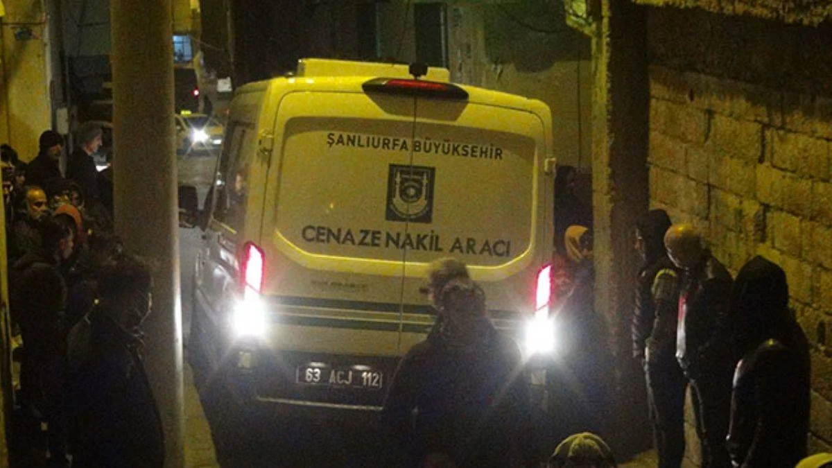 Evinde ölü bulundu