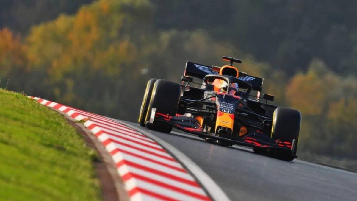 Formula 1 hangi kanalda yayınlanacak? Formula 1 (F1) yarışı şifreli kanalda mı?