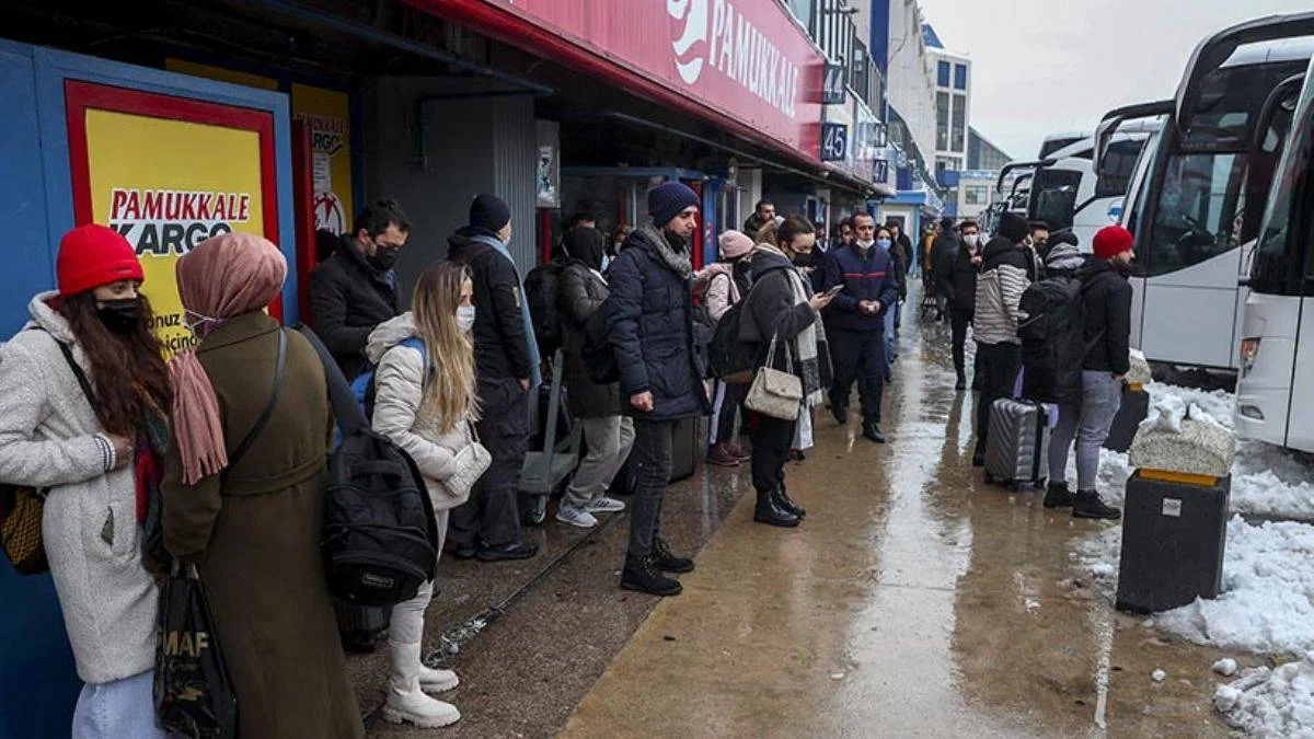 İstanbul'da şehirlerarası otobüs seferleri yeniden başladı