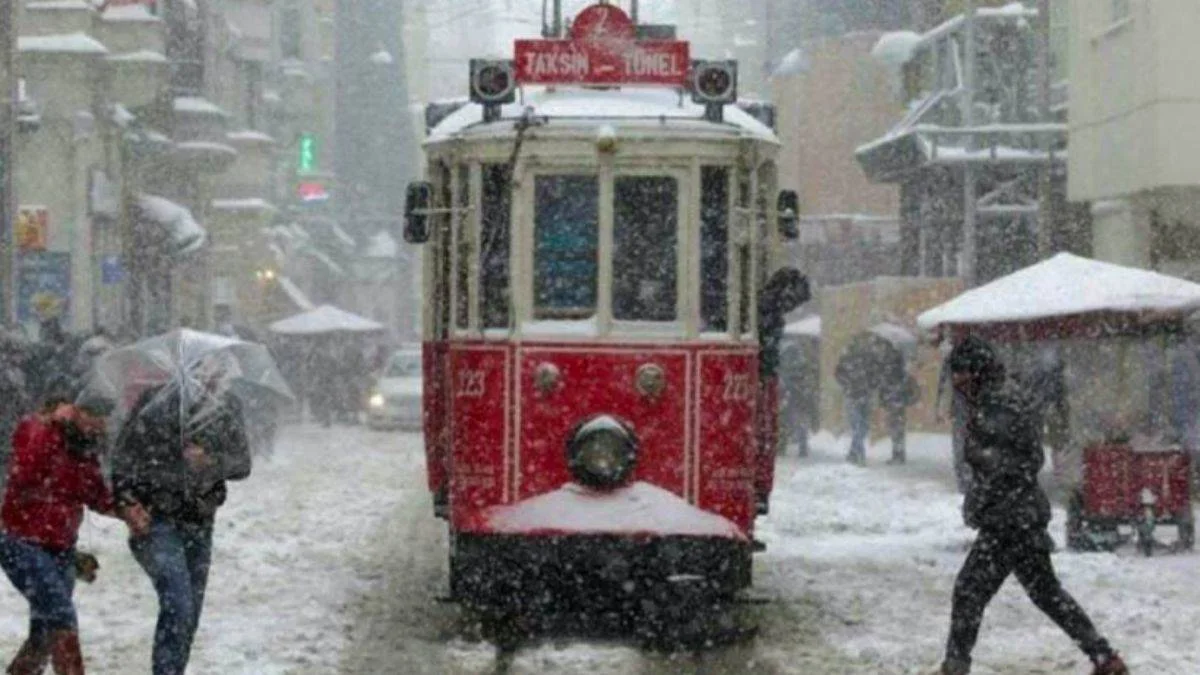 İstanbul ve Ankara'da yoğun kar bekleniyor