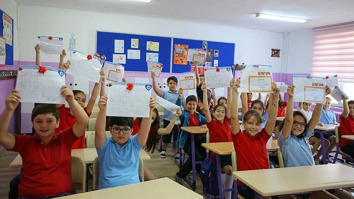 Kar tatili olan okullarda karne dağıtılacak mı? Kar tatili olan illerde karne ne zaman dağıtılacak?