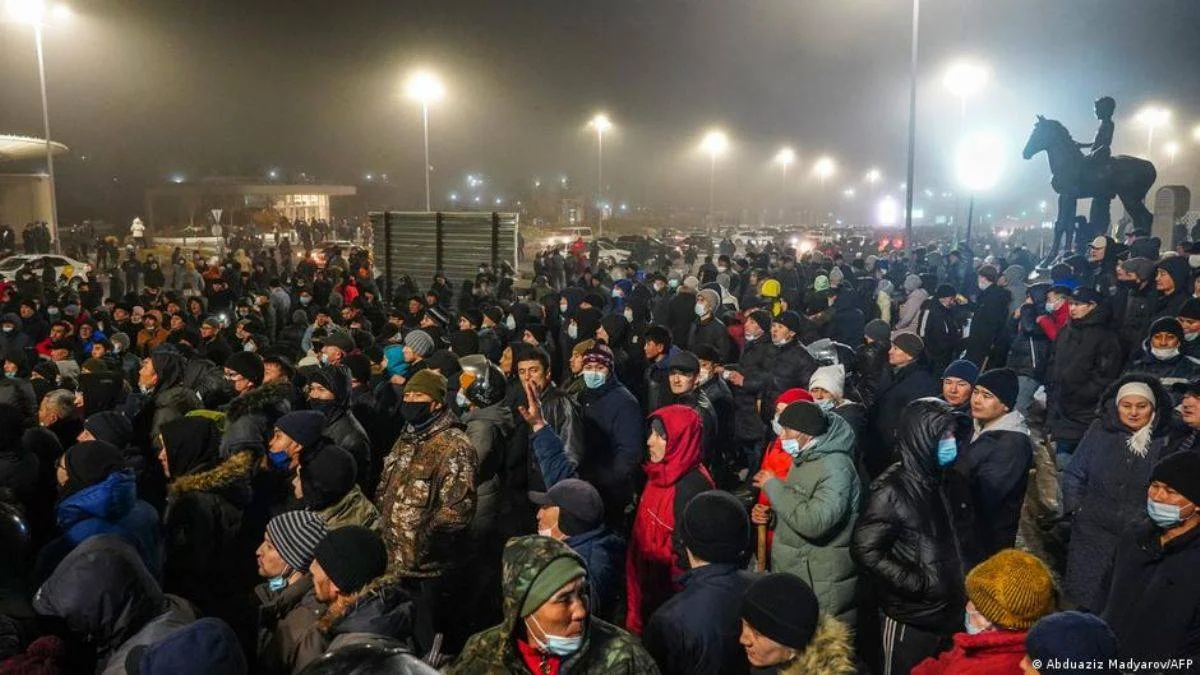 Kazakistan'da halk neden sokaklara döküldü? Kafkasya uzmanı yanıtladı