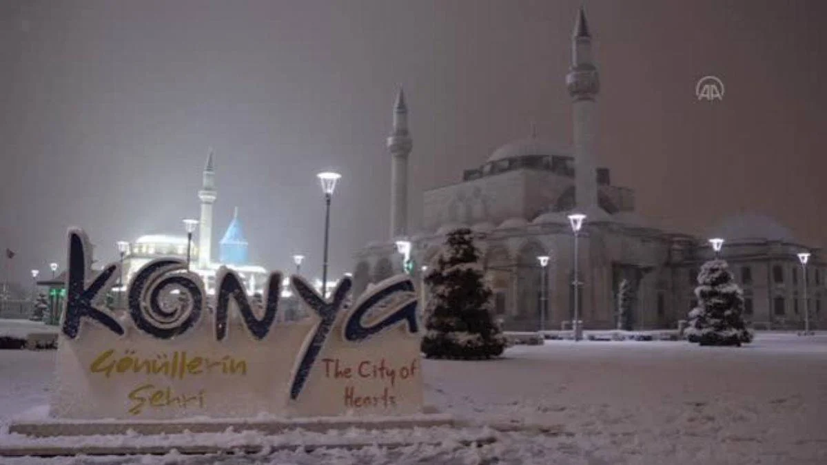 Konya'da yarın okullar tatil mi? Konya'da hangi ilçelerde okullar tatil? Konya Valiliği 19 Ocak kar tatili açıklaması