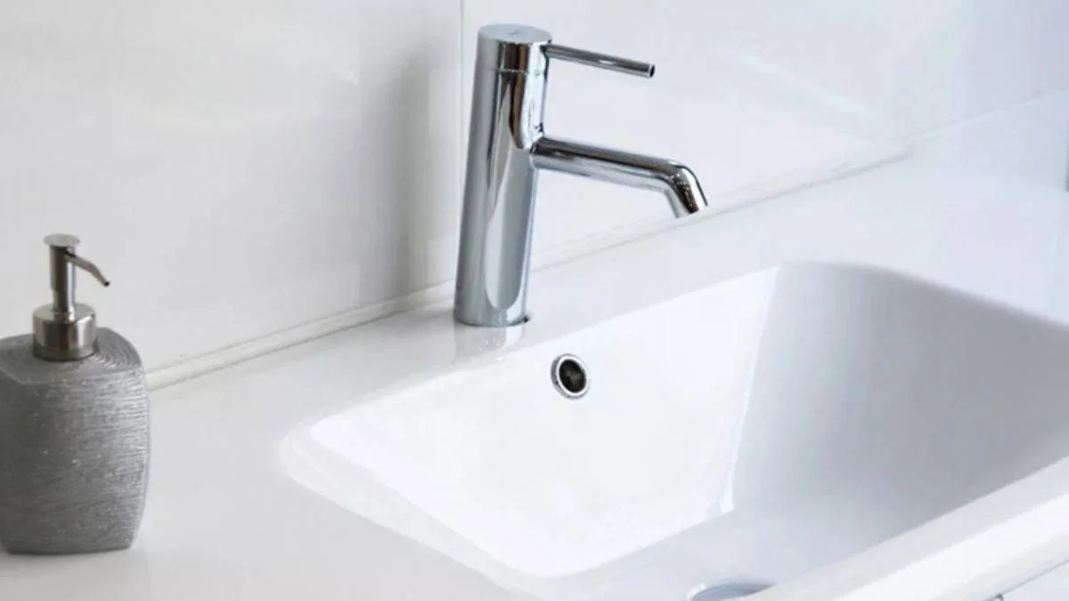 Lavabo giderinden kötü koku geliyorsa bunu yapın
