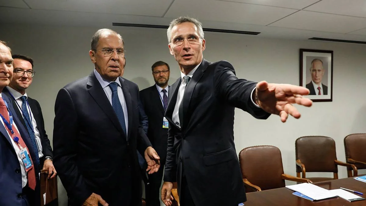Lavrov'dan Stoltenberg'e: Gerçekle bağını kaybetti