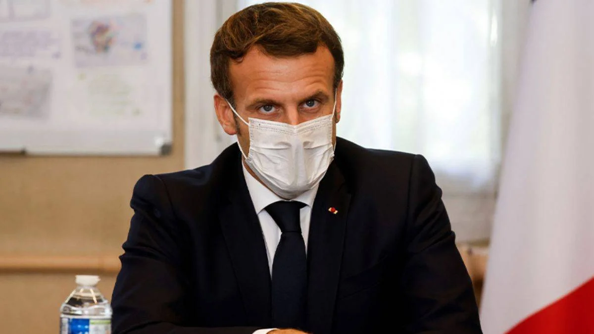 Macron'dan tepki çeken açıklama: Fransa'da aşısızların hayatını zorlaştıracağım