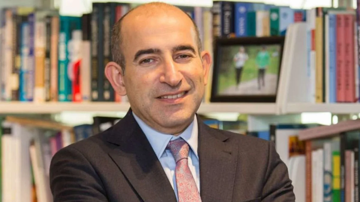 Melih Bulu kimdir?
