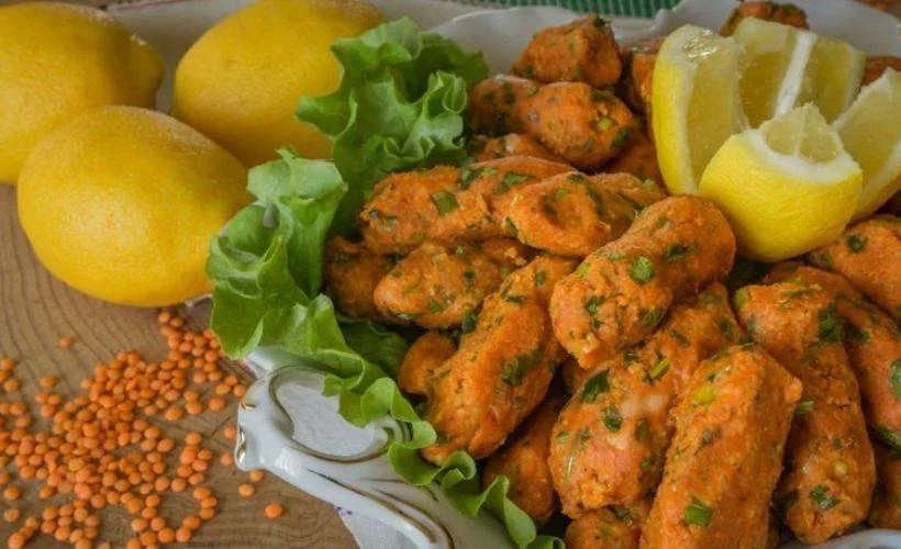 Mercimek köftesi nasıl yapılır kolay?