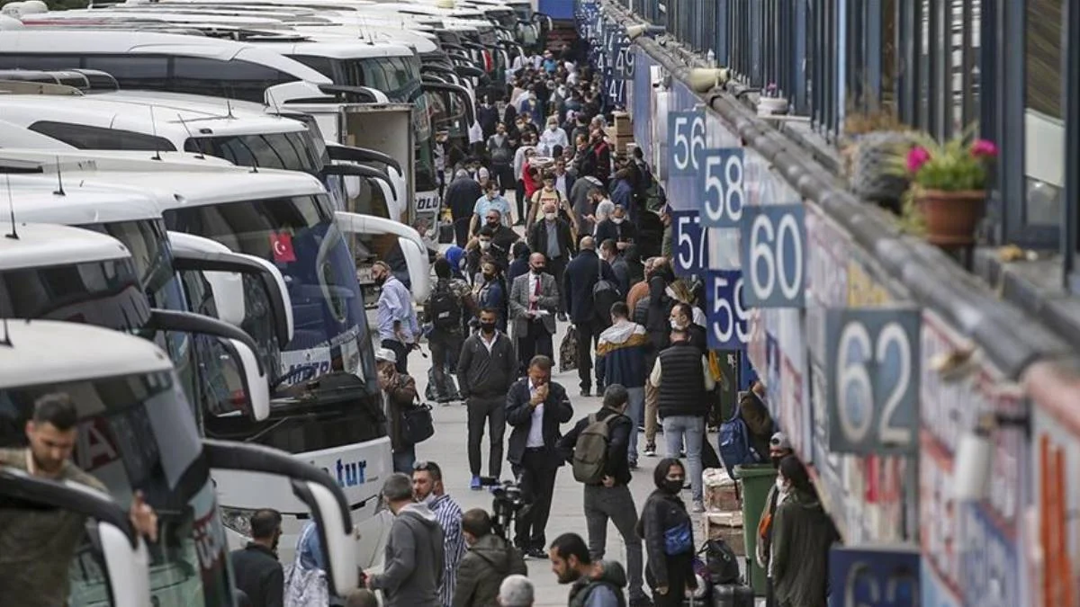 Şehirler arası otobüs seferleri iptal mi edildi? İstanbul'da otobüs seferleri ertelendi mi?