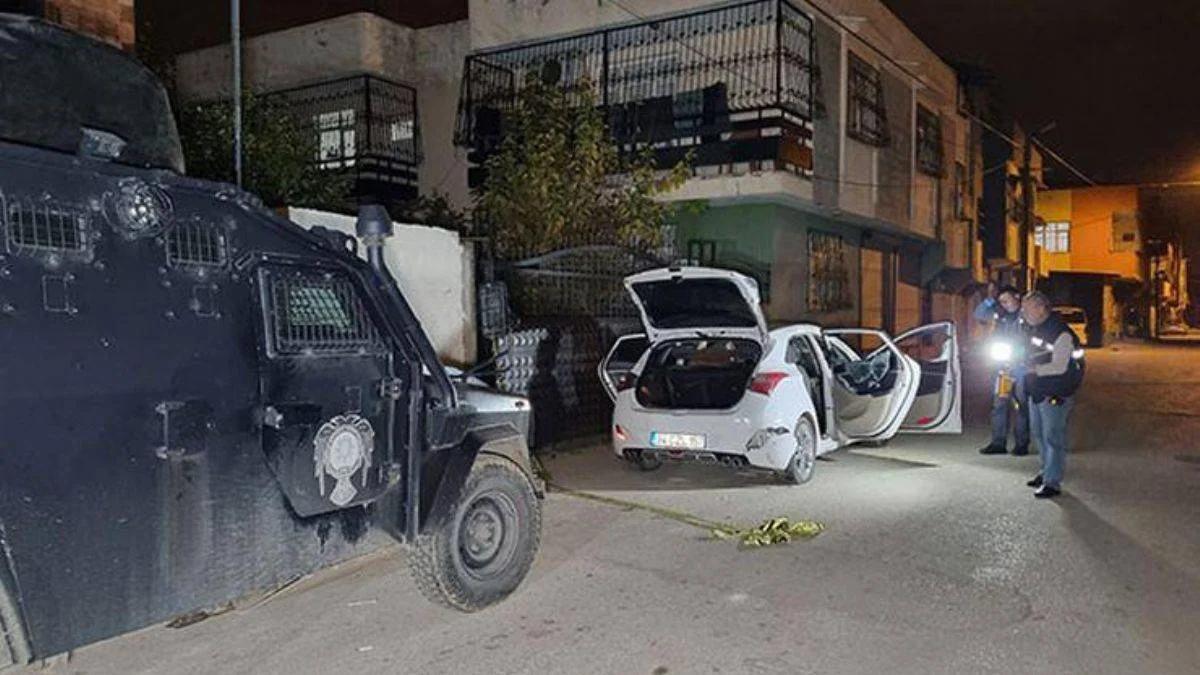 Sokak ortasında dehşeti yaşattılar! 1 yaralı