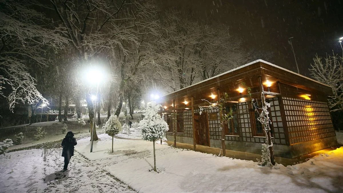 Trabzon'da yarın (18 Ocak) okullar tatil mi? Trabzon 18 Ocak Salı günü okul var mı? Trabzon'da bugün kar tatili uzadı mı?