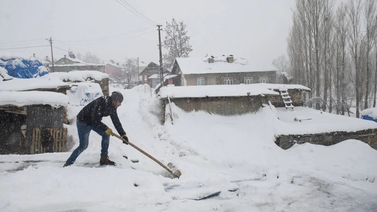 Tunceli'de 13 Ocak okullar tatil mi? Tunceli'de 13 Ocak Perşembe günü okul var mı?