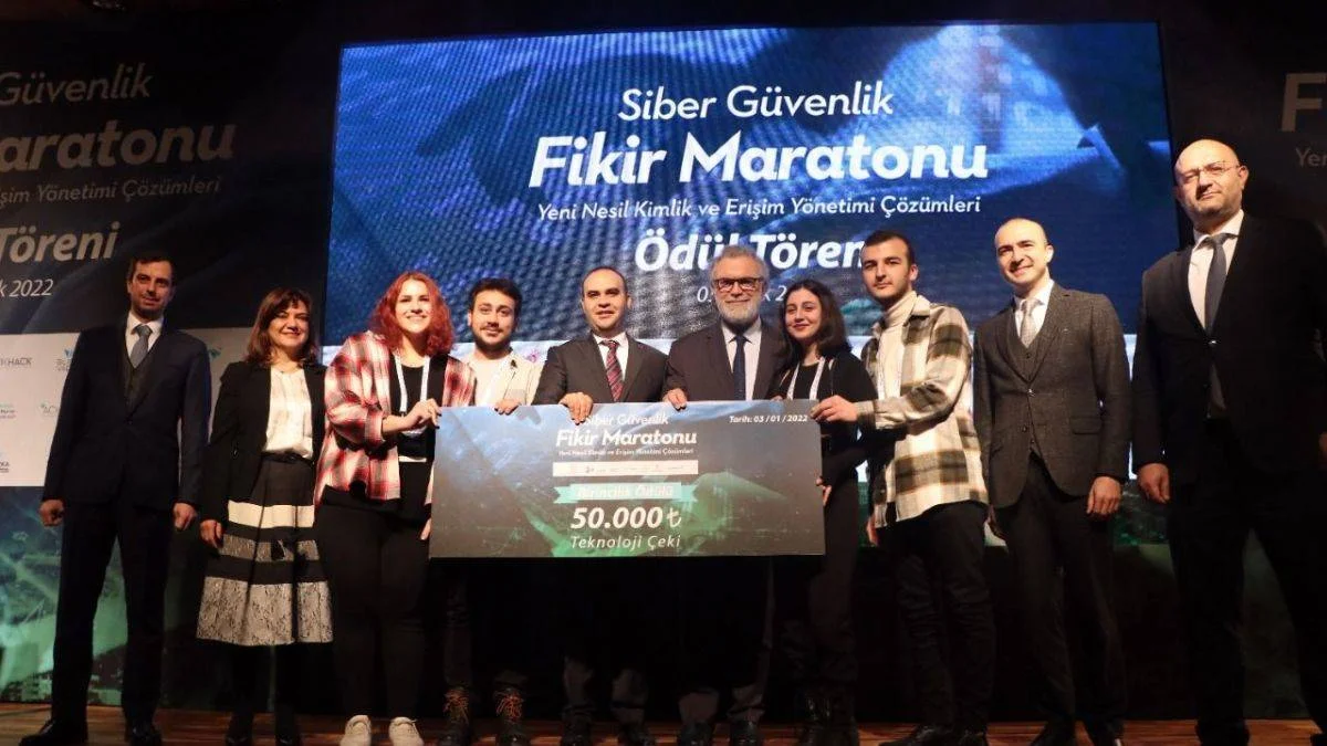 Türk Telekom Siber Güvenlik Fikir Maratonu ödülleri Kocaeli'de verildi