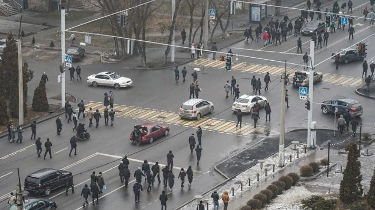 Türkiye solu Kazakistan'ı nasıl yorumluyor?