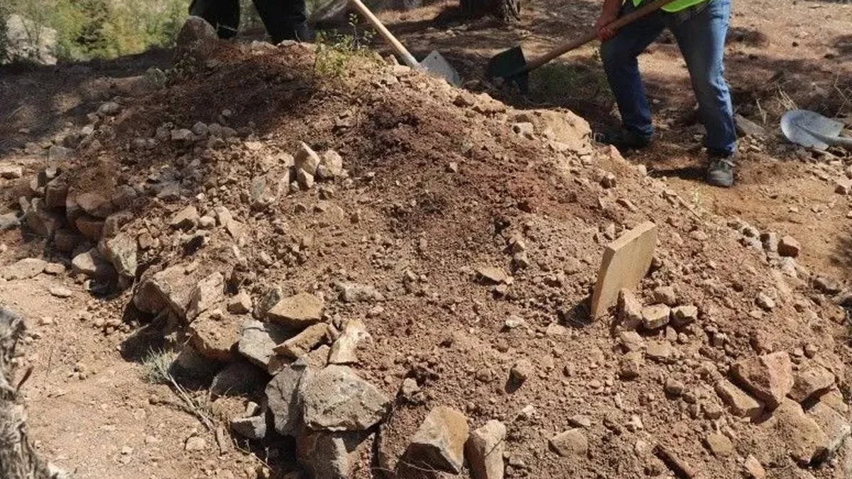 Vatandaşlara çağrı: Mezarlarınızı taşıyın!