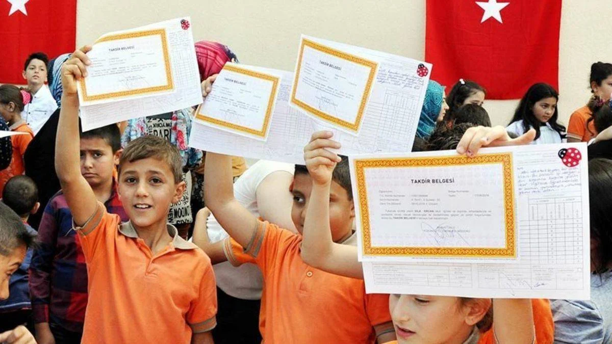 Yarıyıl tatili ne zaman başlıyor? Okullar ne zaman kapanacak? tatili uzatıldı mı?