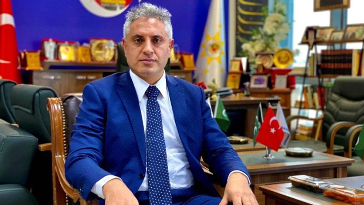 Yeni bir parti daha geliyor! Hangi ittifakta yer alacak?