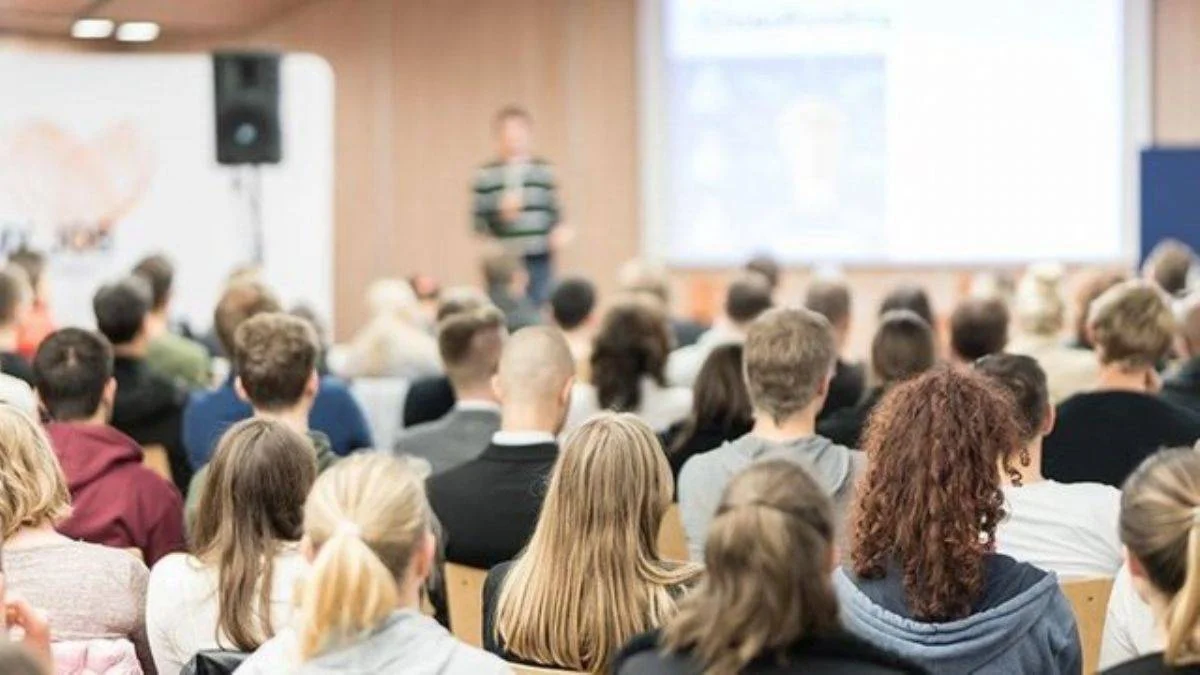 Yüz yüze eğitim bitecek mi? Üniversiteler uzaktan eğitime mi geçecek? İkinci dönemde okullar kapanacak mı?