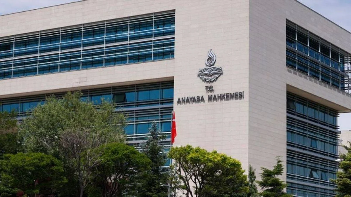AYM'den 'Sedef Kabaş' kararı