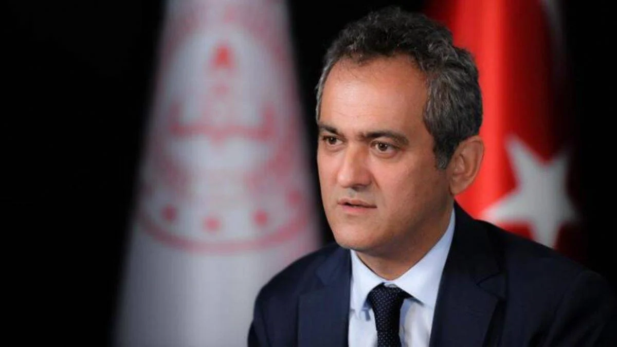 Bakan Özer'den yüz yüze eğitim açıklaması geldi
