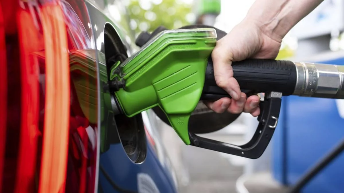 Benzine zam geldi mi? Benzin ne kadar oldu? Benzine ne kadar kaç kuruş zam geldi?