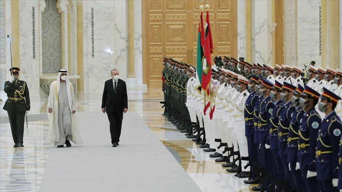 Erdoğan, BAE'de resmi törenle karşılandı