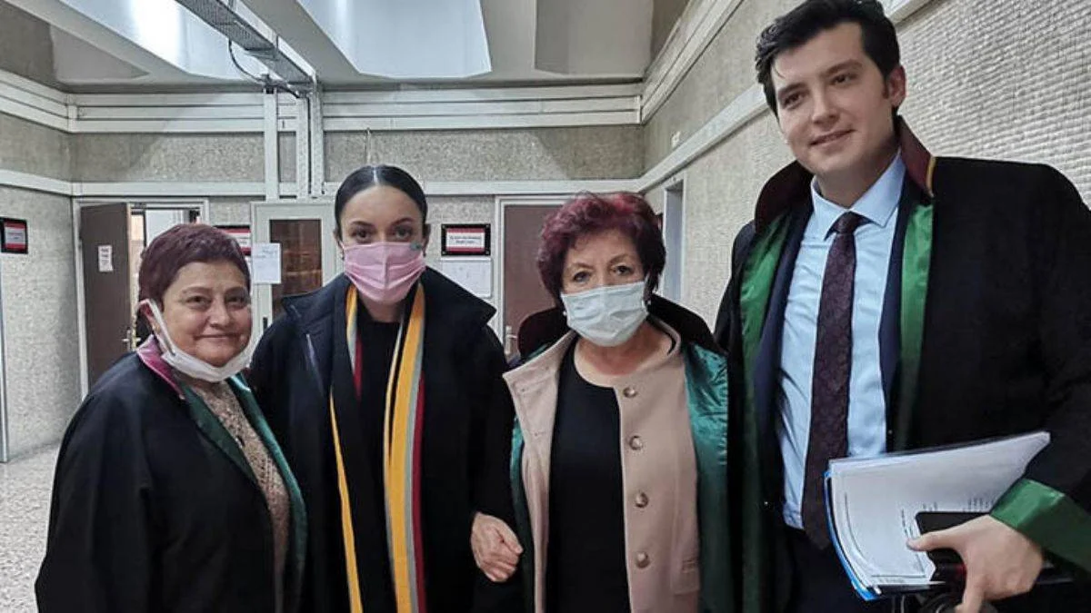 Ezgi Mola: Uzlaşmak için 50 bin TL istedi
