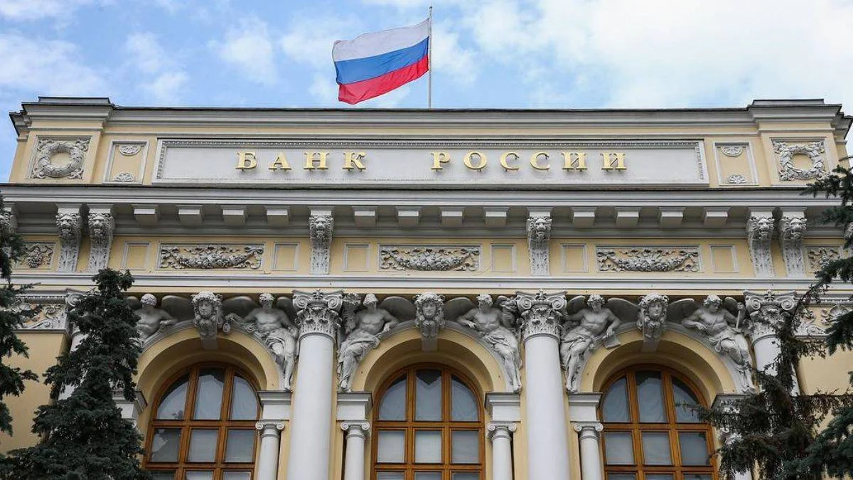 Fitch'ten 'Rus bankalarına ağır yaptırım' yorumu