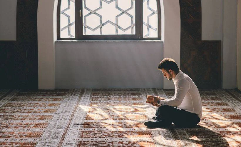 İtikaf nedir? İtikaf nasıl yapılır? Kadınlar nasıl itikaf yapar?