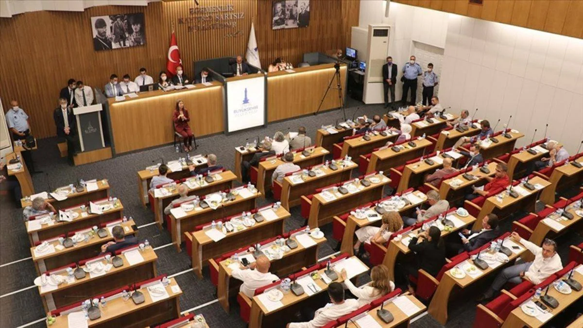 İzmir'de suya yüzde 30 zam yapıldı