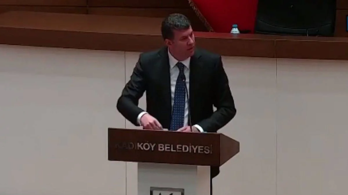 Kadıköy belediye başkanından 'LGBT merakı' açıklaması