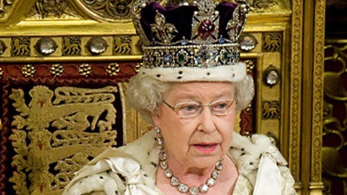 Kraliçe Elizabeth öldü mü? Saraydan açıklama geldi! Kraliçenin sanal toplantıları iptal edilmişti
